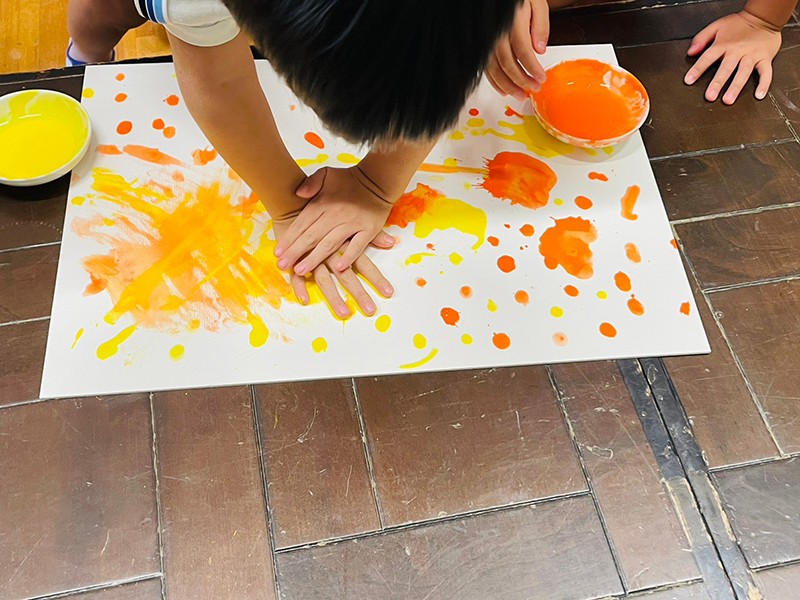 絵本作家 祐彩(ゆうせい)の幼稚園での絵本読み聞かせとワークショップ