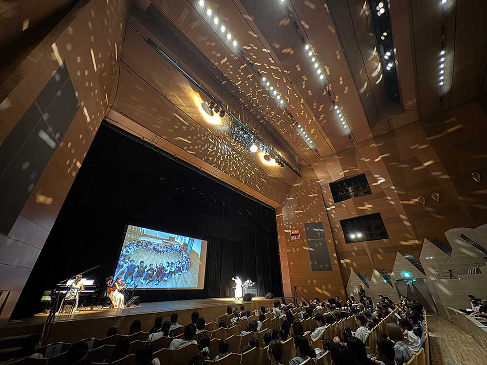 文化ホールや文化振興財団、文化会館で0才からの親子コンサート、子ども向けイベントは文化芸術舞台ライブ絵本