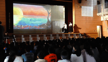 人気絵本、おすすめ絵本作家がイベントを小学校で開催