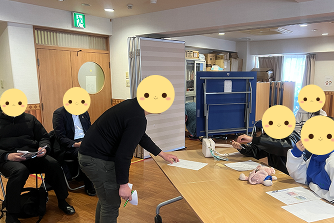 絵本作家・彩色画家　祐彩（ゆうせい）の社会活動「児童養護施設でデザイナー体験」